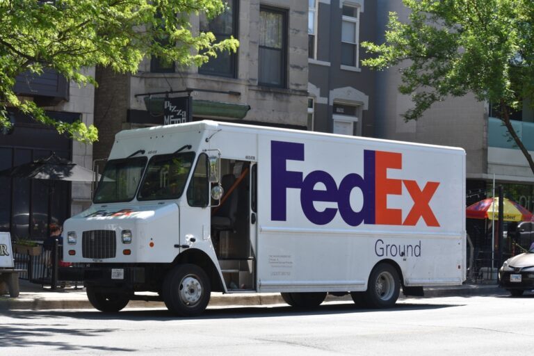Steps to Take After a FedEx Truck Accident in Colorado