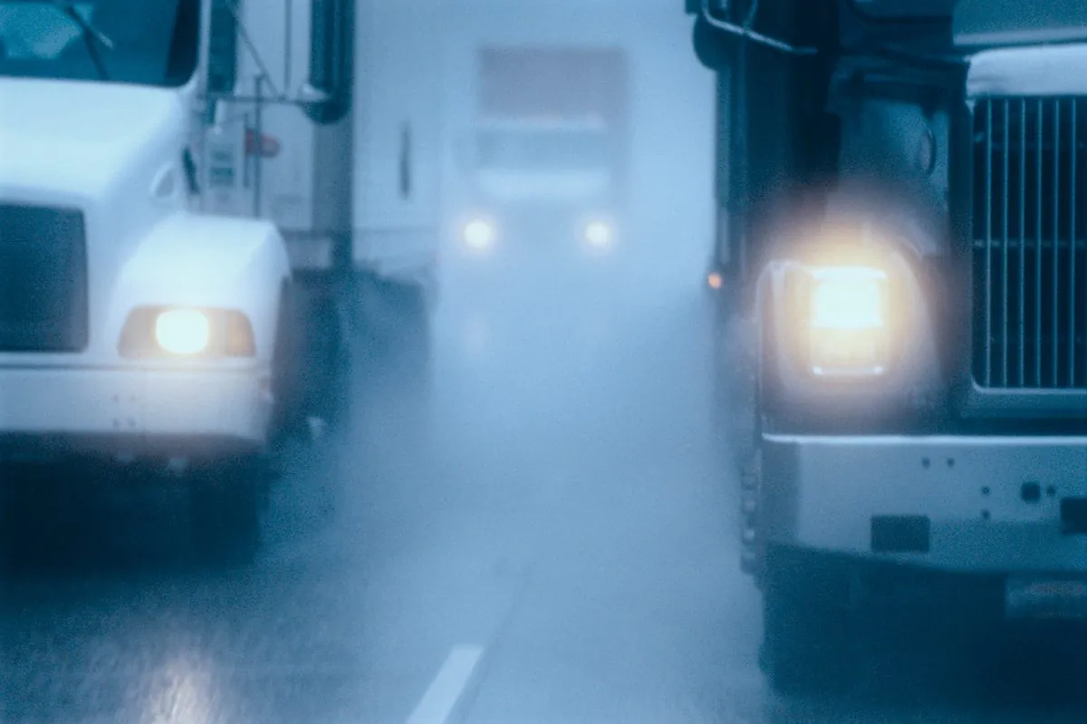 8 Tips for Staying Safe on the Road Around Semi-Trucks